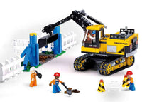 Construction Traxcavator Building Brick Kit (614 pcs)
