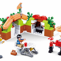 Food Court Hot Dog House Building Brick Kit (340 Pcs)